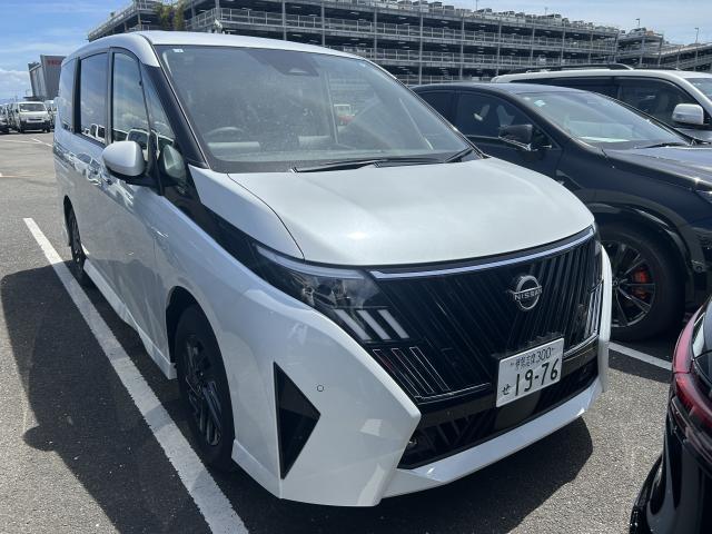 日産 セレナ